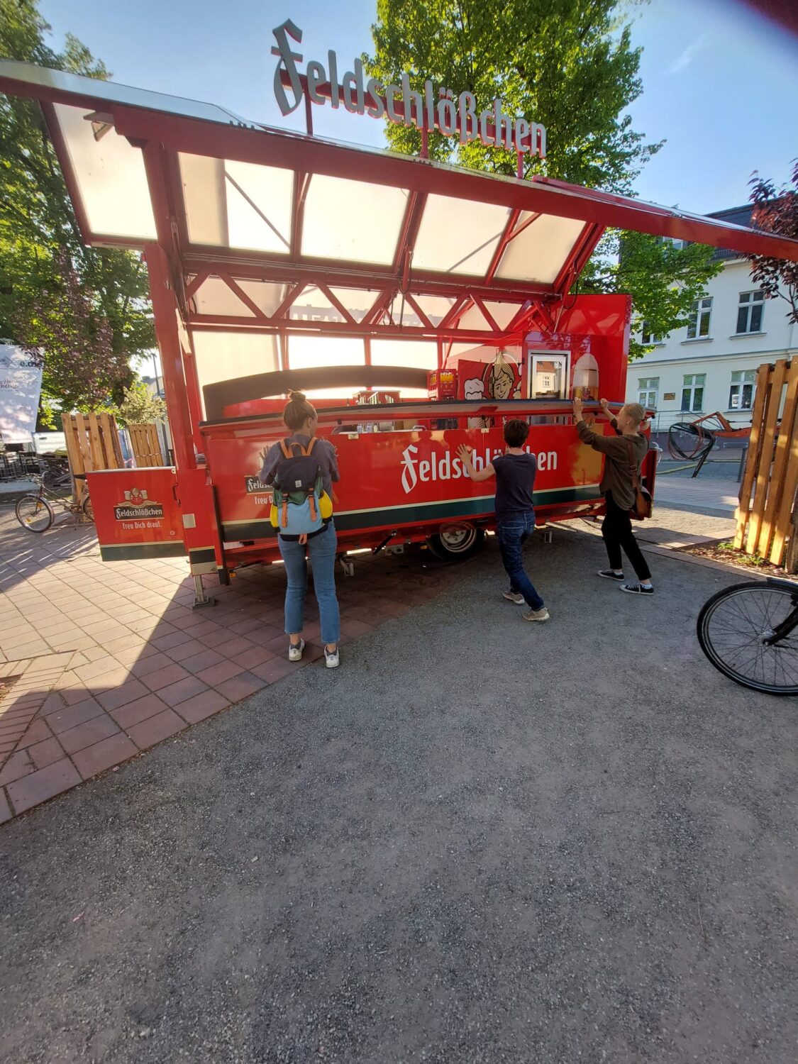 Unser Getränkewagen - diesmal in Rot