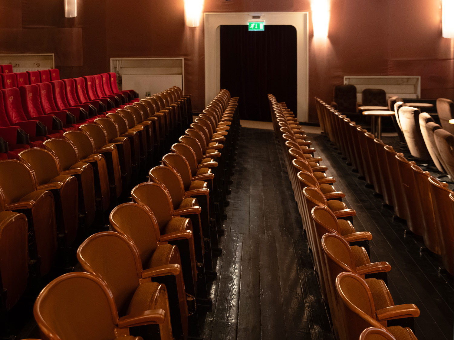 Scala Kulturpalast - Neue Sessel links & Originalsessel